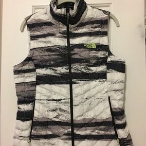 Women’s North Face Vest